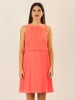 APART Sukienka w kolorze koralowym