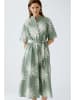 Oui Kleid in Grün/ Weiß