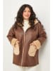 Curvy Lady Übergangsjacke in Braun