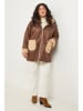 Curvy Lady Übergangsjacke in Braun