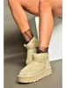 trendyol Leder-Winterboots in Creme