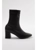 trendyol Stiefeletten in Schwarz