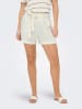 JDY Shorts in Creme