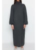 trendyol Kleid in Anthrazit