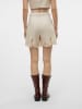 Vero Moda Shorts in Creme