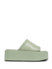 l37 Skórzane klapki w kolorze jasnozielonym
