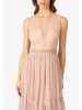 APART Sukienka w kolorze beżowym