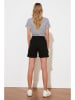 trendyol Shorts in Schwarz