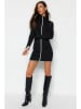 trendyol Kleid in Schwarz