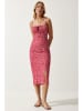 Happiness Istanbul Sukienka w kolorze koralowym