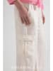 Josephine & Co Leinen-Cargohose in Creme