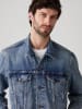 Levi's Kurtka dżinsowa "The Trucker" w kolorze niebieskim
