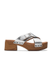 Clarks Skórzane klapki "Sivanne Walk" w kolorze srebrnym