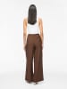 Vila Broek bruin