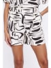 Nife Shorts in Weiß/ Schwarz