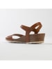 BACKSUN Skórzane sandały "Calabria" w kolorze jasnobrązowym na koturnie