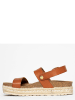 BAYTON Sandały "Whyalla" w kolorze karmelowym na koturnie