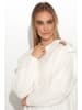 Sweter w kolorze ecru