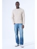 Sweter w kolorze kremowym