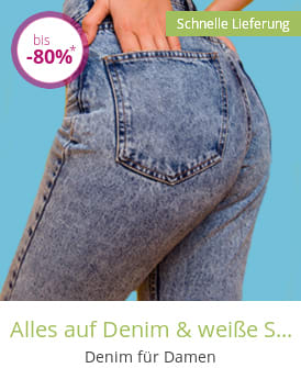 Alles auf Denim & weiße Sneaker